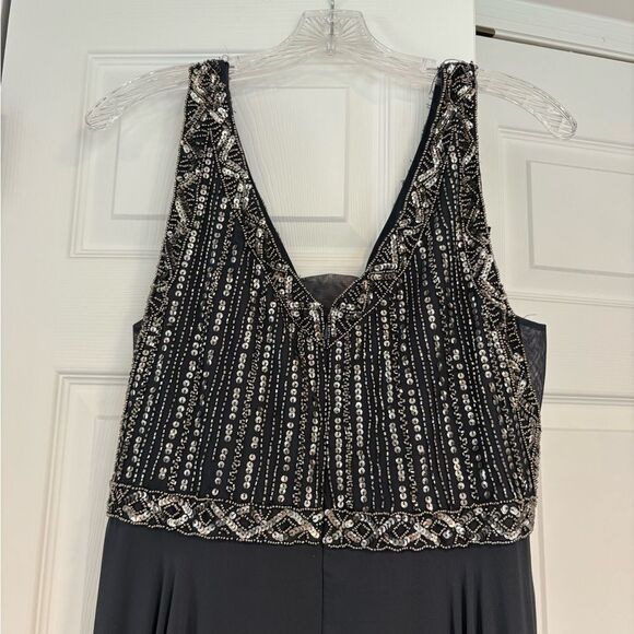 NWT J Kara Women's Beaded Illusion-V-Neck Gown Dress Size 12 Style 5578GR - Picture 11 of 16